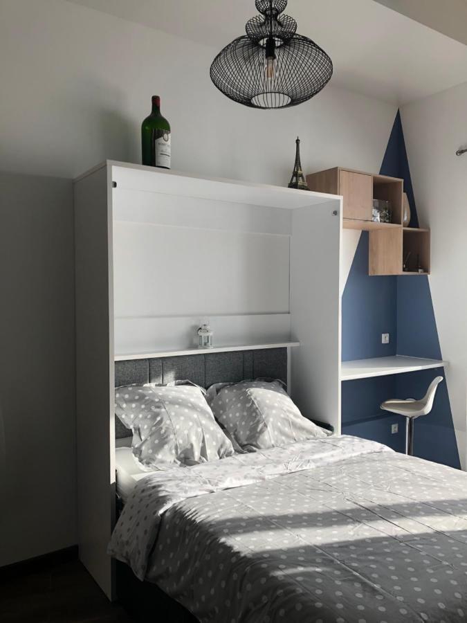 Loft 5 Places With View On Eiffel Tower Париж Екстериор снимка